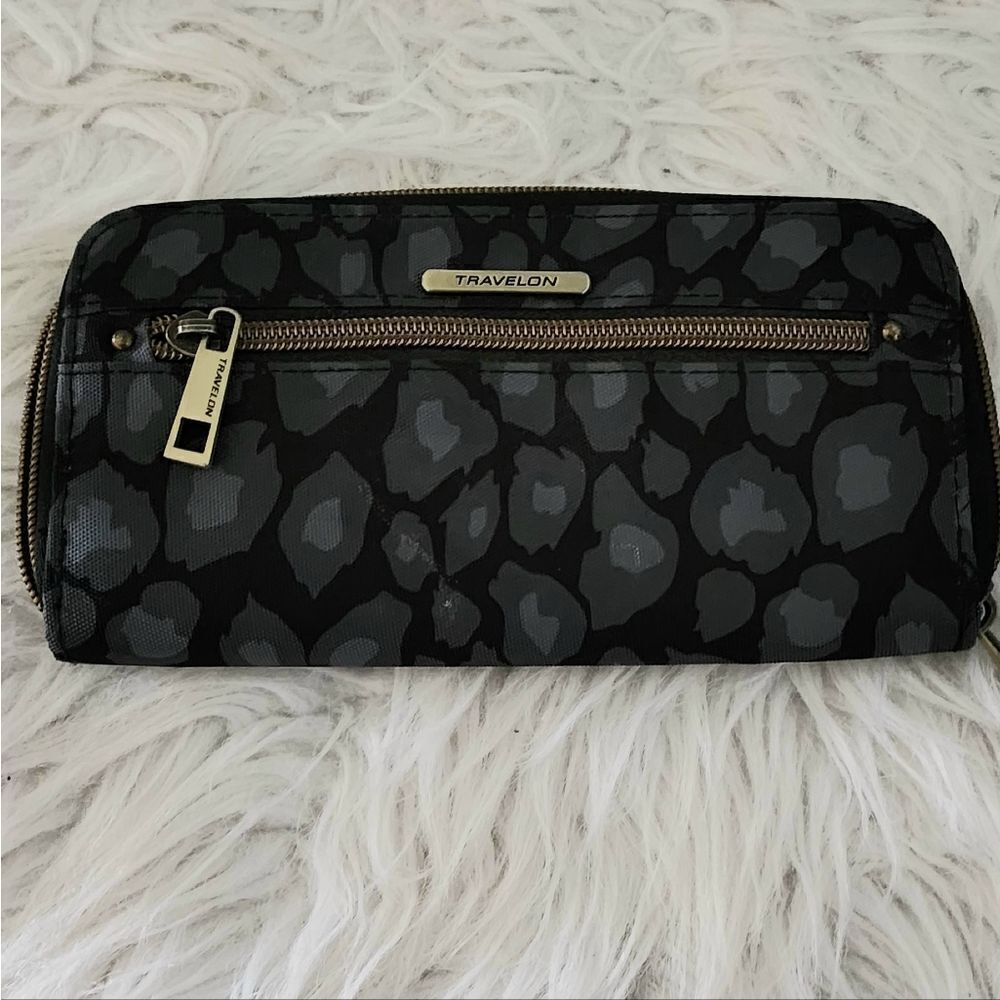 Travelon wallet travel bag